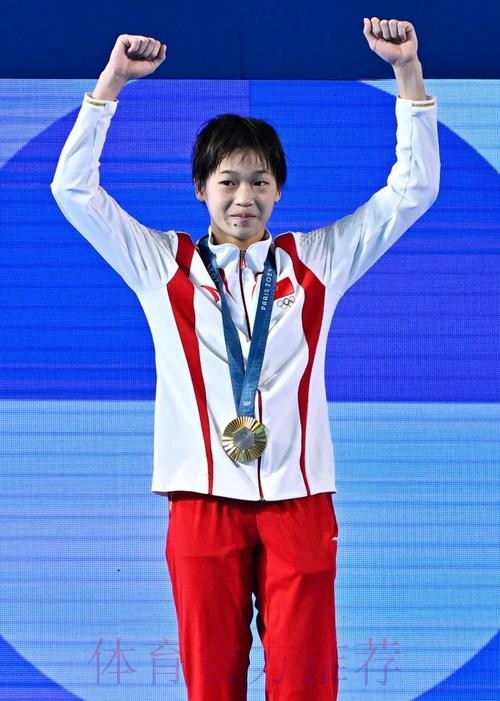 沙足国家队进校园 言传身教别开生面